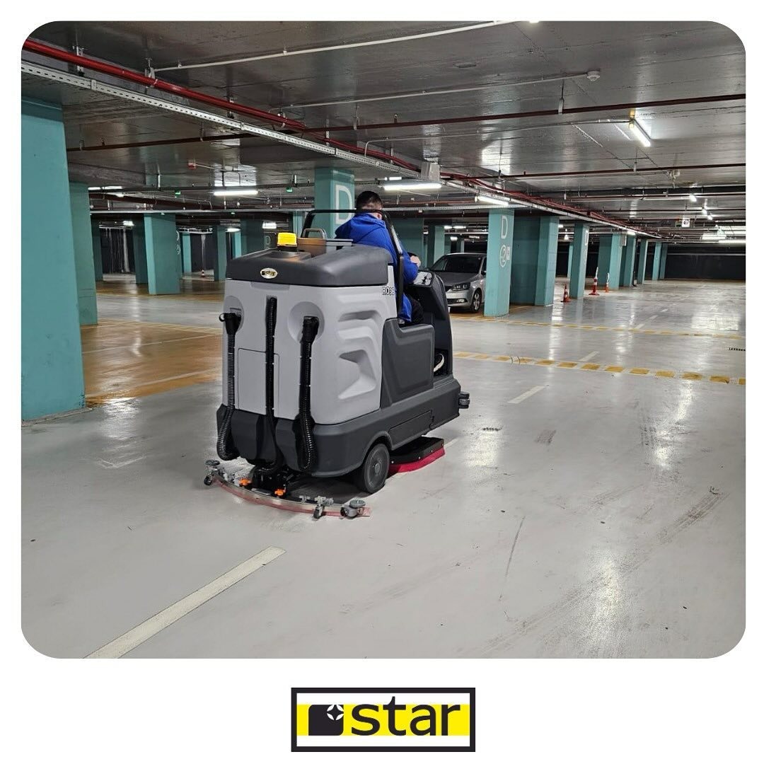 اسکرابر سرنشین دار STARRO36
