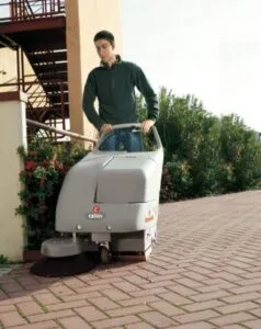 دستگاه نظافت تجاری حرفه‌ای