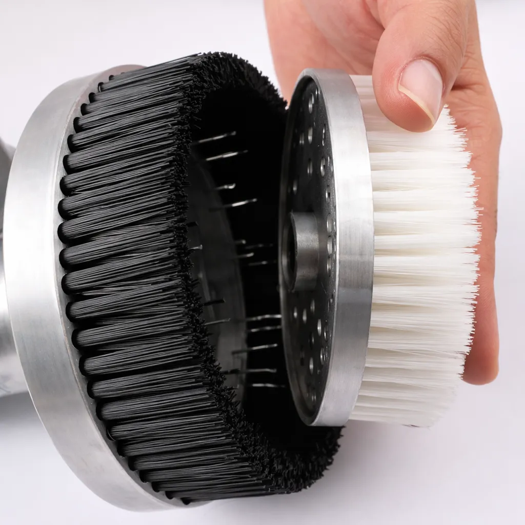 boresmoblshoyedereyli برس مبل شوی دریلی با طراحی گرد و الیاف مقاوم مناسب شستشوی حرفهای مبل و صندلی